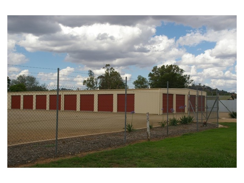 10 Cowra Road, Cowra NSW 2794