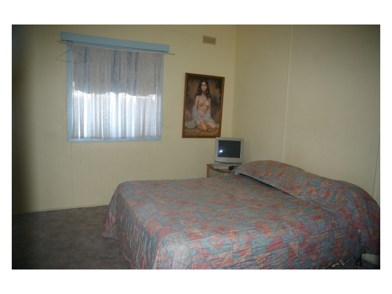 54 Darling Avenue, Cowra NSW 2794