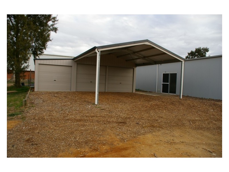 38A Young Road, Cowra NSW 2794