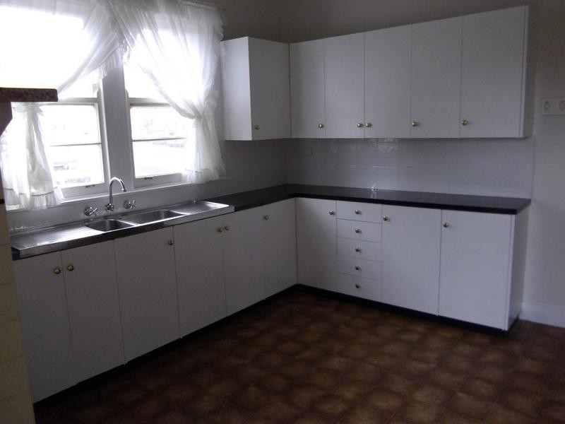 80 Kendal Street, Cowra NSW 2794