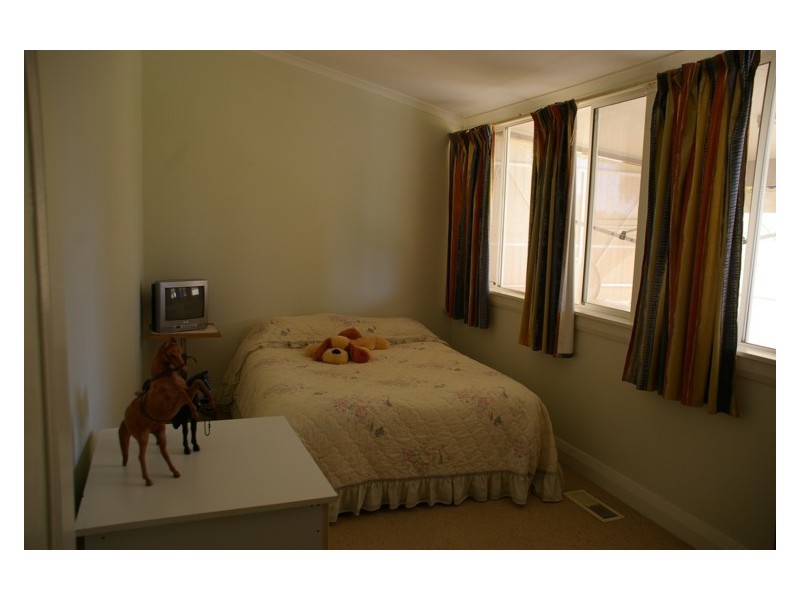 34 River Park Road, Cowra NSW 2794