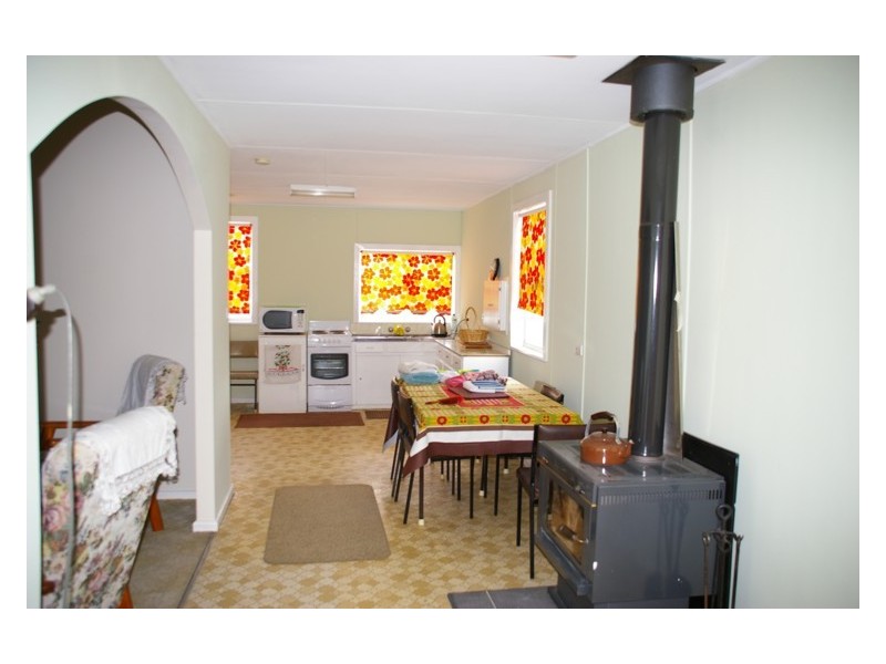 33 River Park Road, Cowra NSW 2794