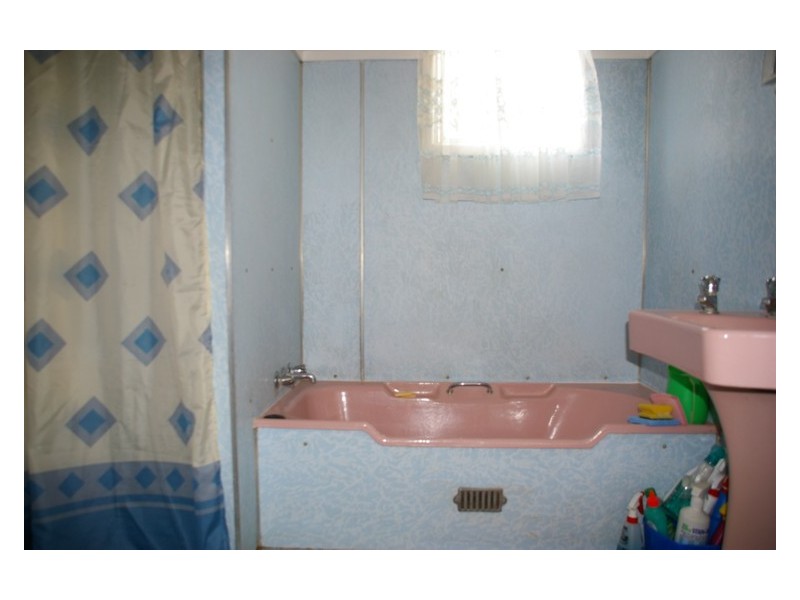 33 River Park Road, Cowra NSW 2794