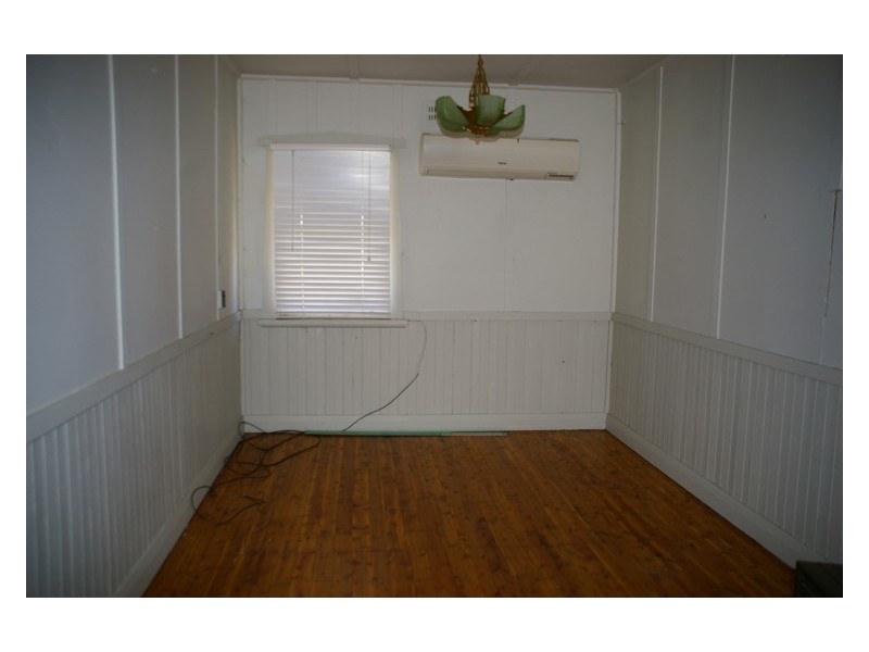 10 Vaux Lane, Cowra NSW 2794