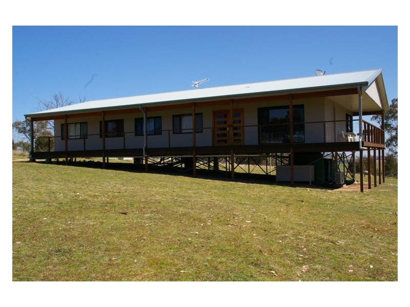 305 Horton Drive, Woodstock NSW 2793