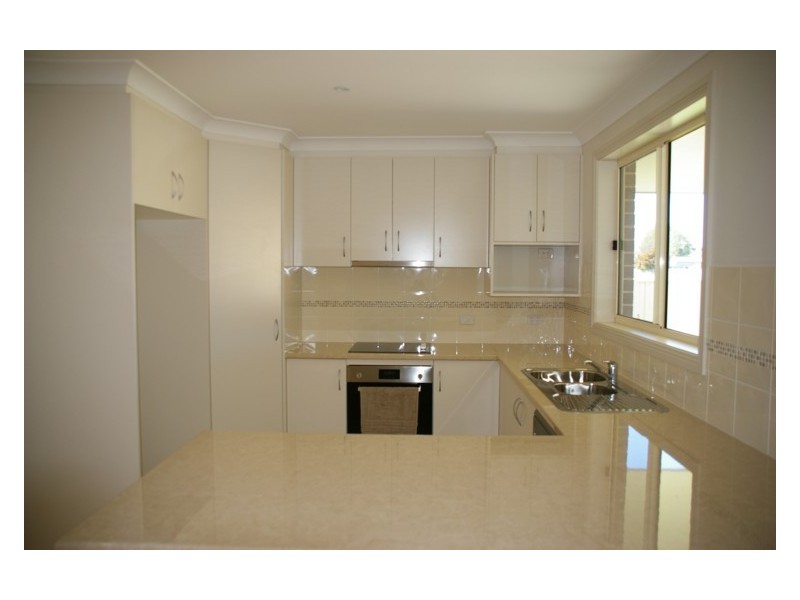10 Mirage Drive, Cowra NSW 2794