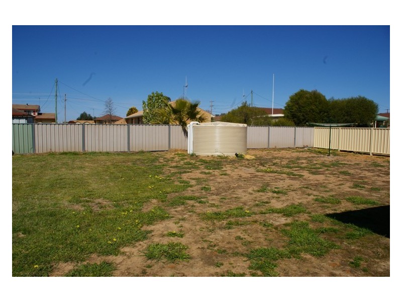 10 Mirage Drive, Cowra NSW 2794