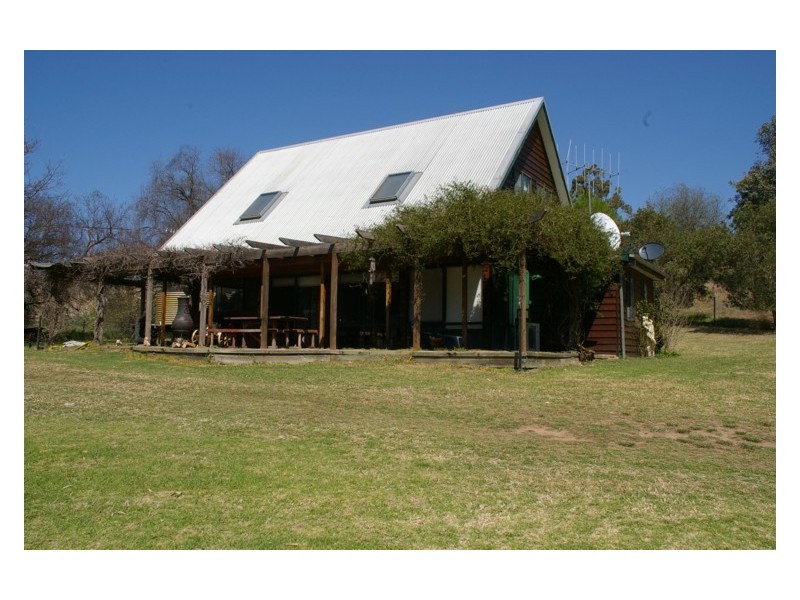2557 Darbys Falls Road, Wyangala NSW 2808