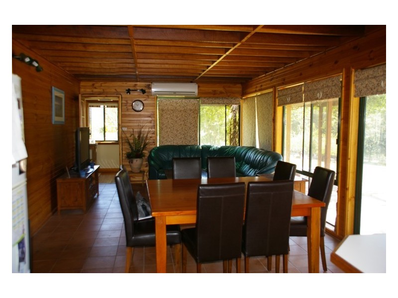 2557 Darbys Falls Road, Wyangala NSW 2808