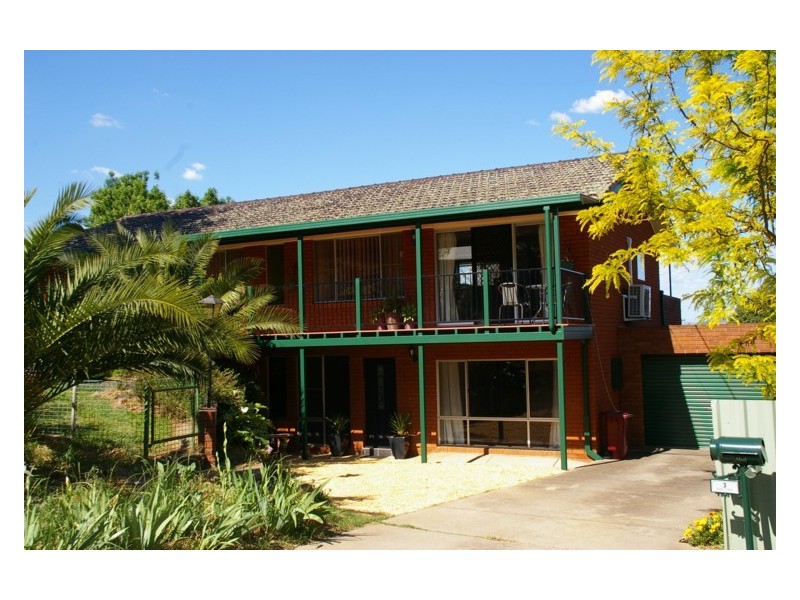 3 Short Street, Cowra NSW 2794