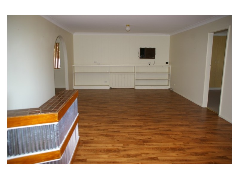 33 Nelson Street, Cowra NSW 2794