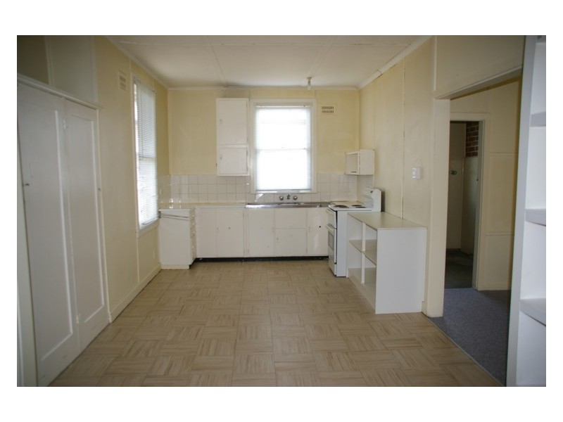 17 Dungowan Street, Cowra NSW 2794