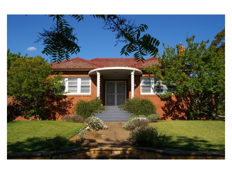 65 Lachlan Street, Cowra NSW 2794