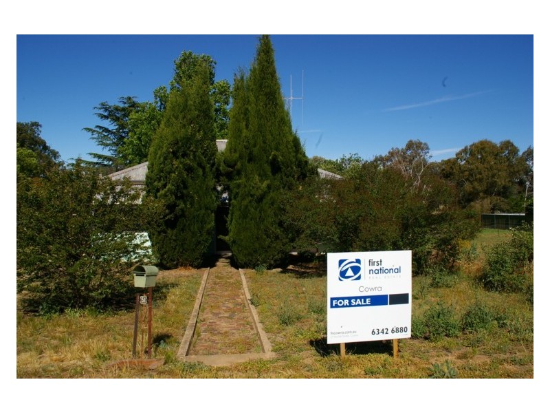 51 Fitzroy Avenue, Cowra NSW 2794