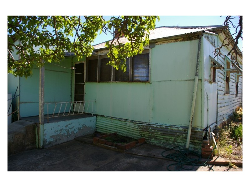 51 Fitzroy Avenue, Cowra NSW 2794