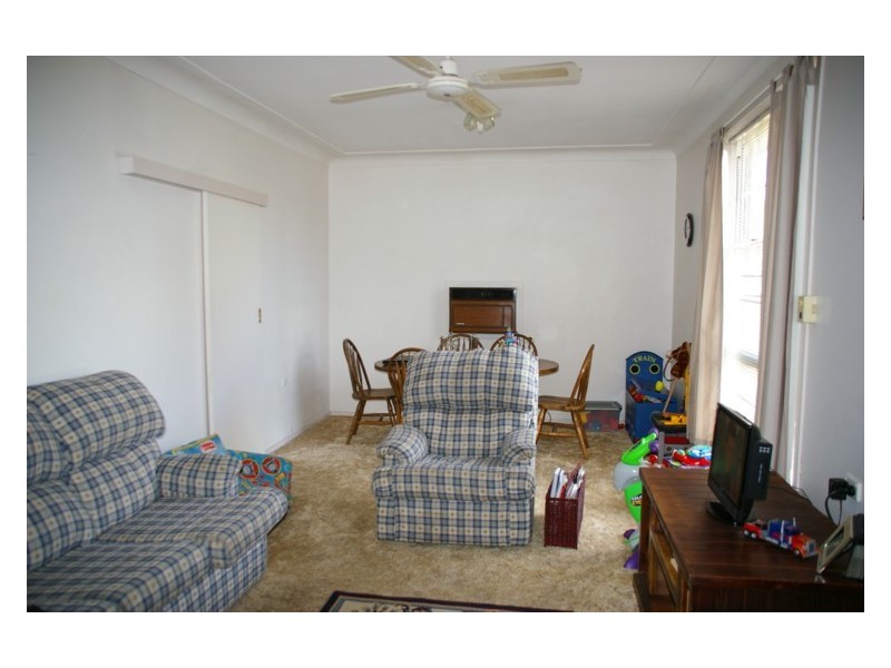 16 Myall Street, Cowra NSW 2794
