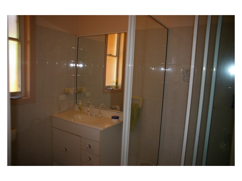 16 Myall Street, Cowra NSW 2794