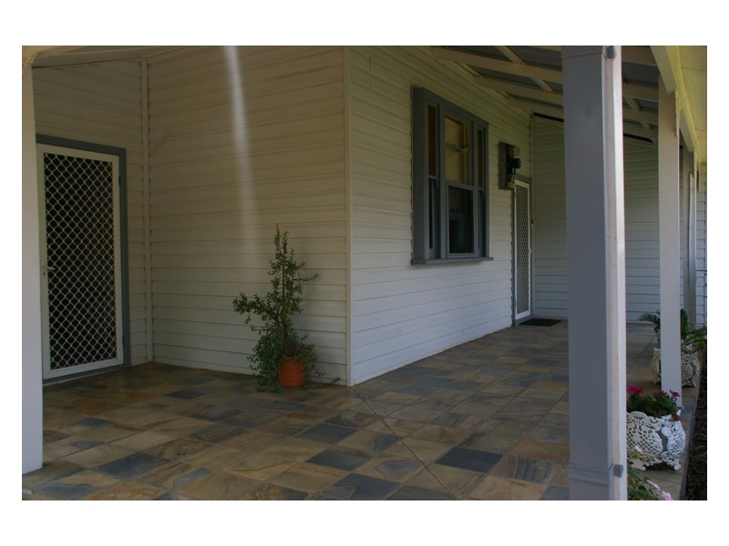 35 Blatchford Street, Canowindra NSW 2804