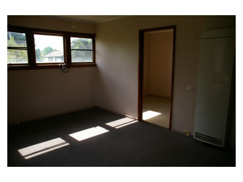 20 Logan Street, Cowra NSW 2794