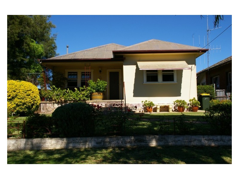 58 Fitzroy Avenue, Cowra NSW 2794