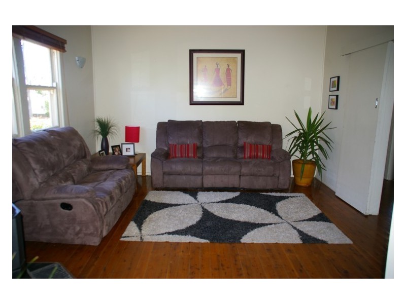 58 Fitzroy Avenue, Cowra NSW 2794