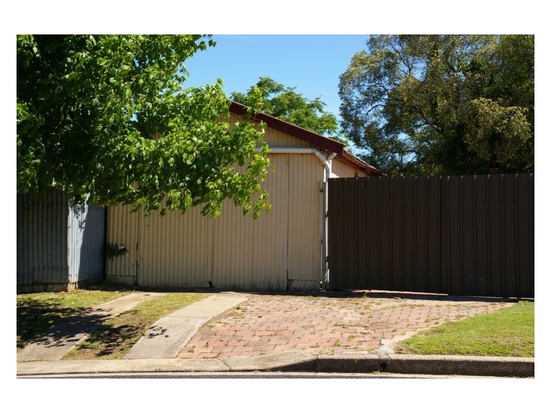 58 Fitzroy Avenue, Cowra NSW 2794