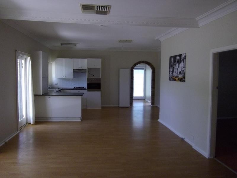 137 Redfern Street, Cowra NSW 2794