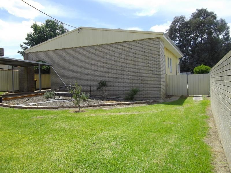 137 Redfern Street, Cowra NSW 2794