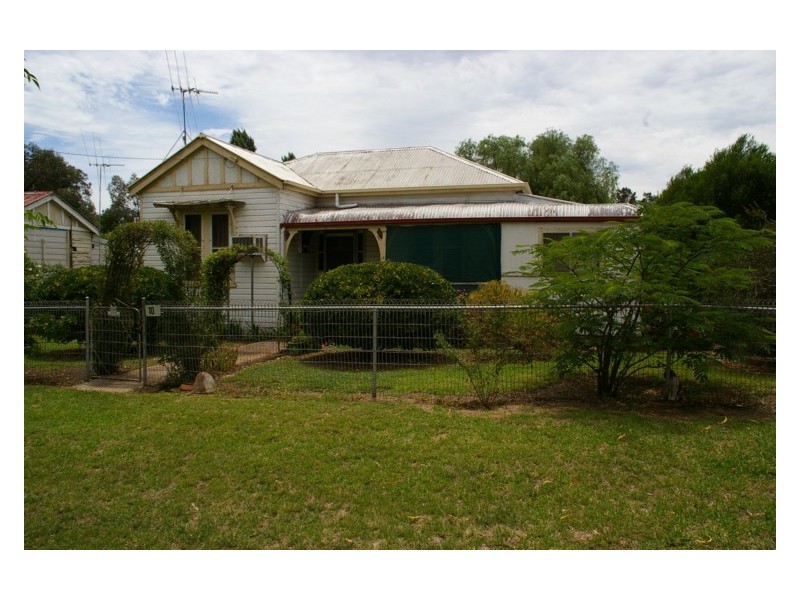 10 Alma Street, Koorawatha NSW 2807