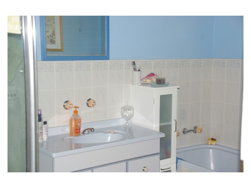 8 Alma Street, Koorawatha NSW 2807