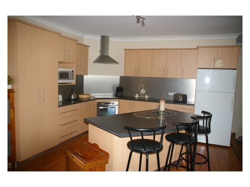 59 Vernon Drive, Cowra NSW 2794