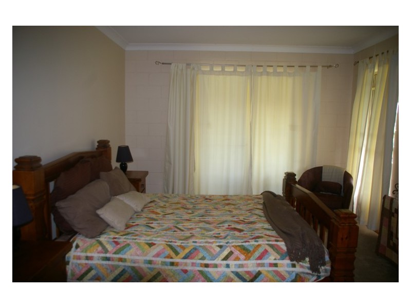 59 Vernon Drive, Cowra NSW 2794