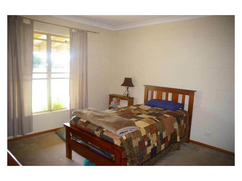 59 Vernon Drive, Cowra NSW 2794