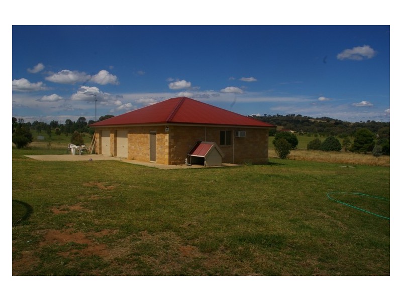 59 Vernon Drive, Cowra NSW 2794