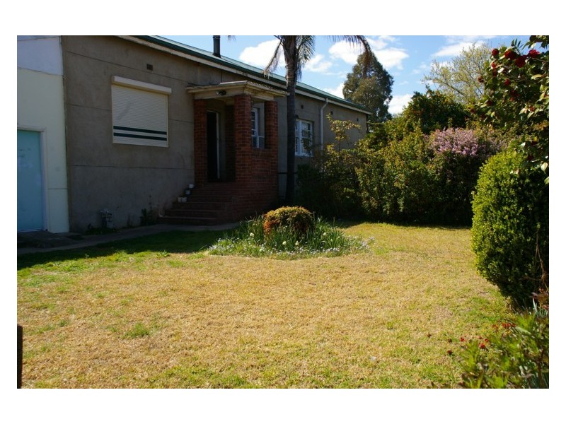 65 Brisbane Street, Cowra NSW 2794