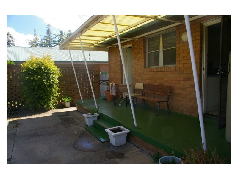 76 Fitzroy Avenue, Cowra NSW 2794