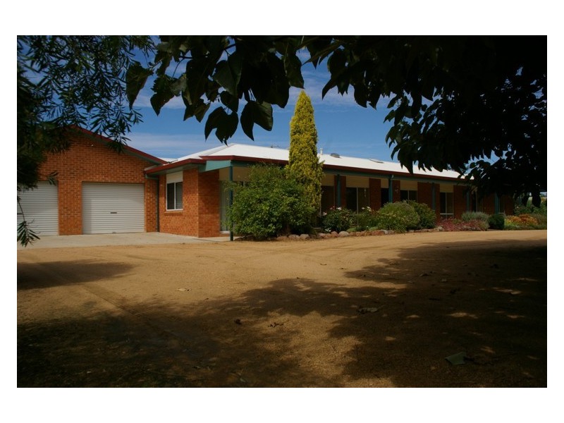 5901 Olympic Highway, Cowra NSW 2794