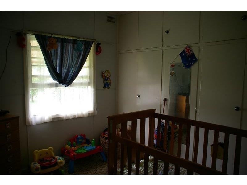 35 Lee Street, Cowra NSW 2794