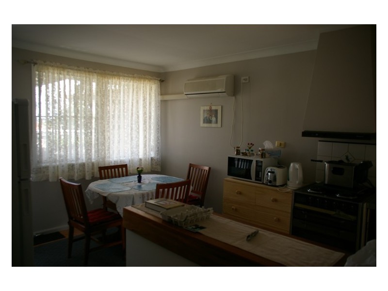 100 Redfern Street, Cowra NSW 2794
