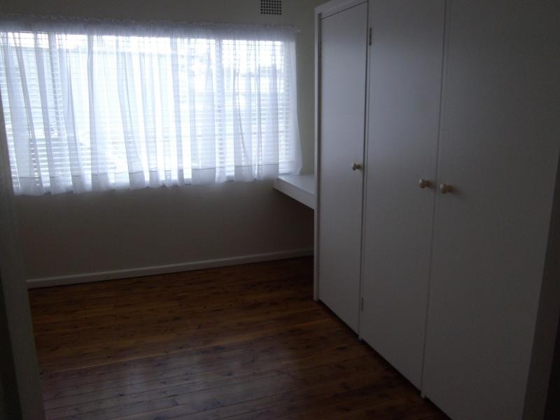 27 Brisbane Ave, Cowra NSW 2794