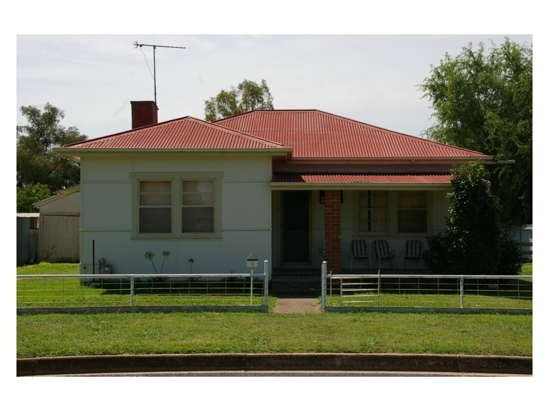 5 Haig Street, Cowra NSW 2794