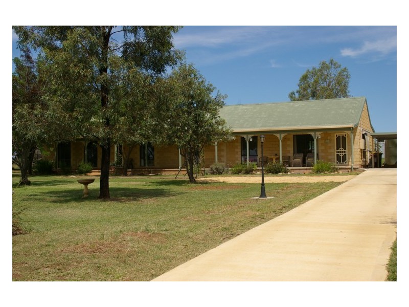 115 Waratah Street, Cowra NSW 2794