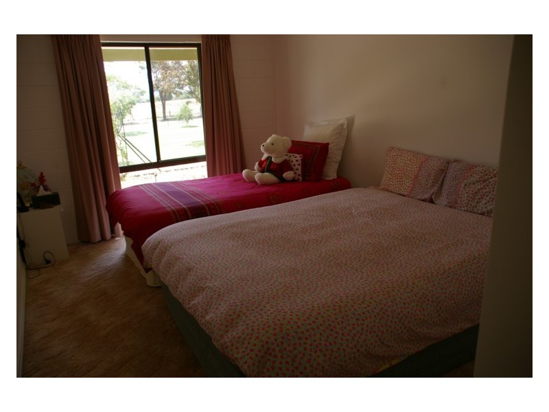 115 Waratah Street, Cowra NSW 2794