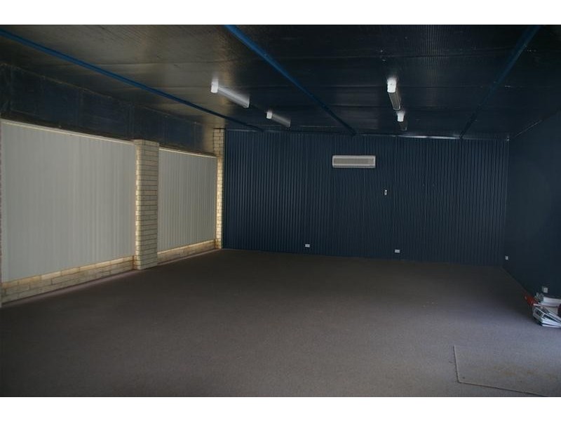 38 A Young Road, Cowra NSW 2794