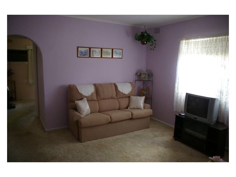 17 Cooyal Street, Cowra NSW 2794