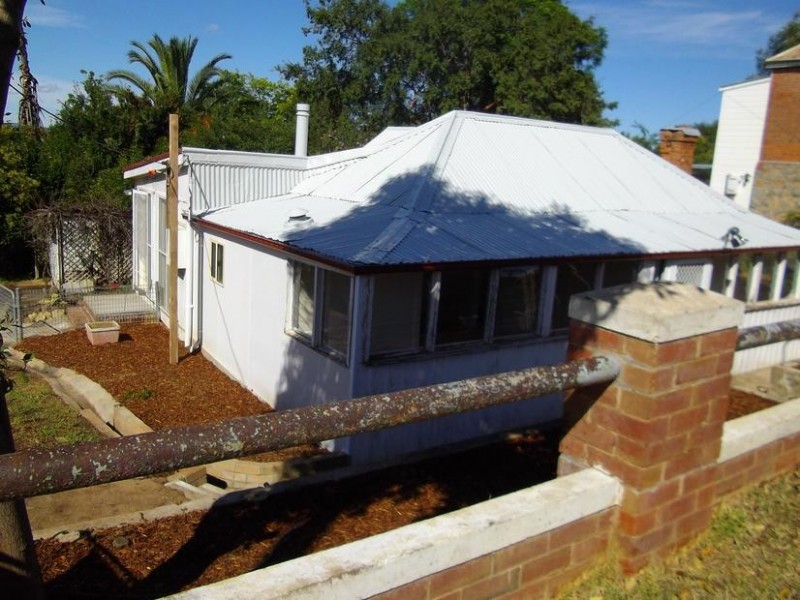 9 Daly Street, Cowra NSW 2794