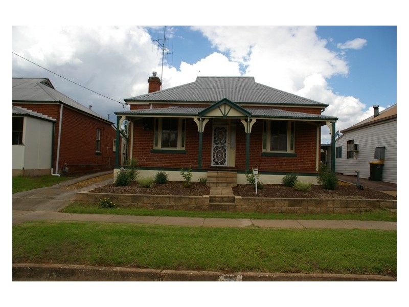 71 Brisbane Street, Cowra NSW 2794