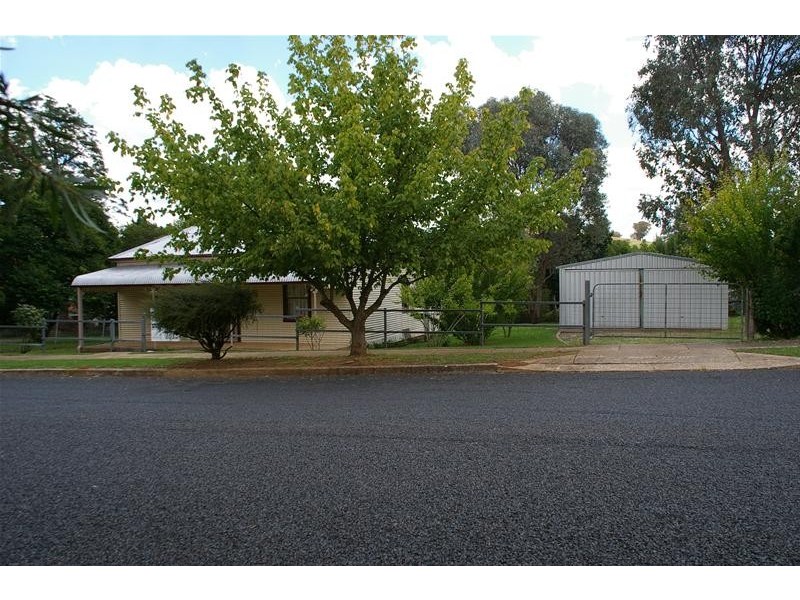 16 Rankin Street, Woodstock NSW 2538