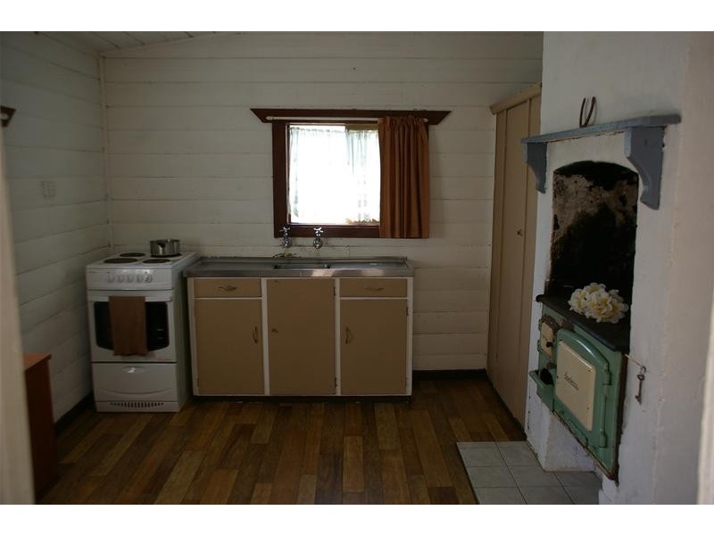 16 Rankin Street, Woodstock NSW 2538