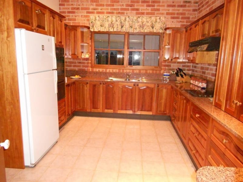 9 Fish Fossil Drive, Canowindra NSW 2804